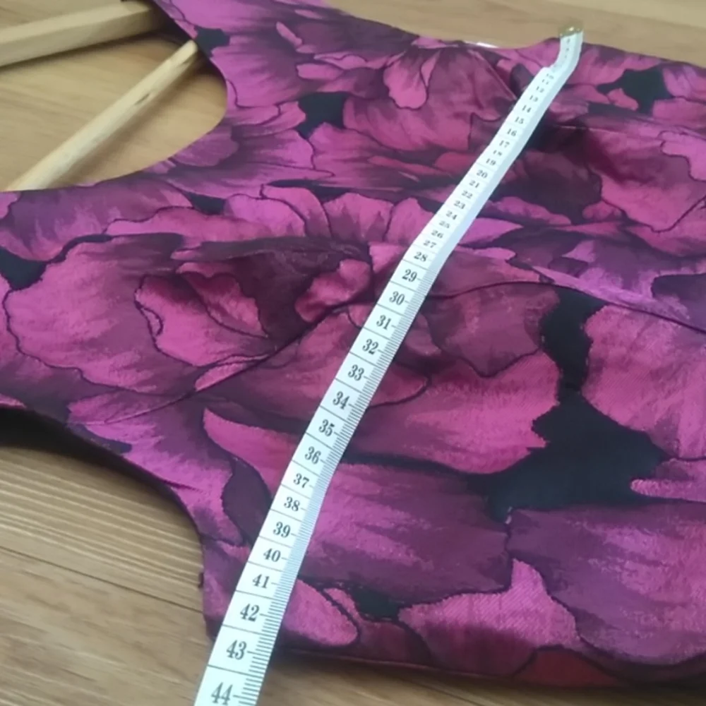 🌟Host Pick! BNWT Review Majestic Bloom dress size 8 - Picture 6 of 8